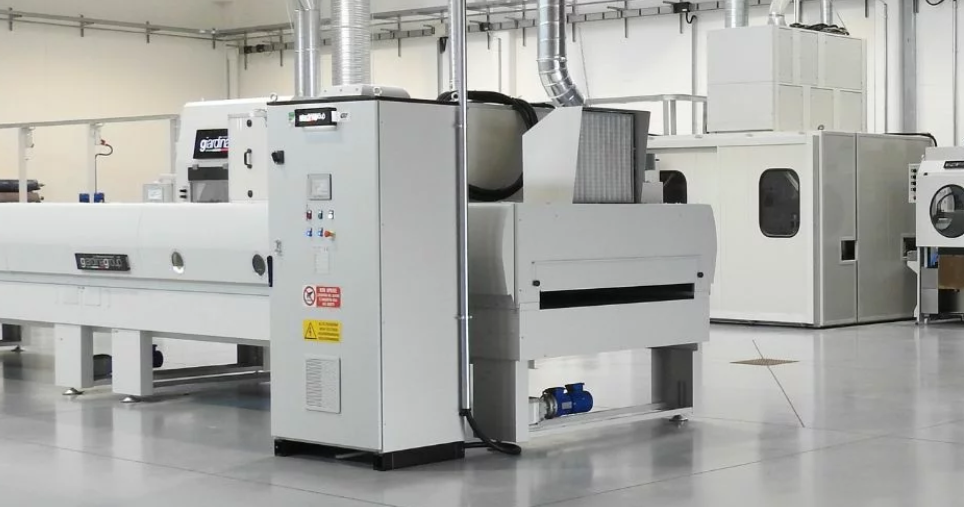 Automated UV Roller Line